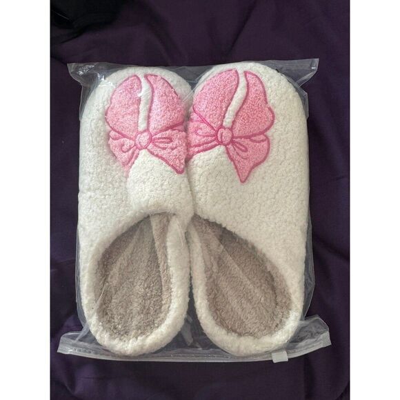 Super cute brand new Pink Bow slippers 37/38 best to fit 6-7 - Picture 1 of 2